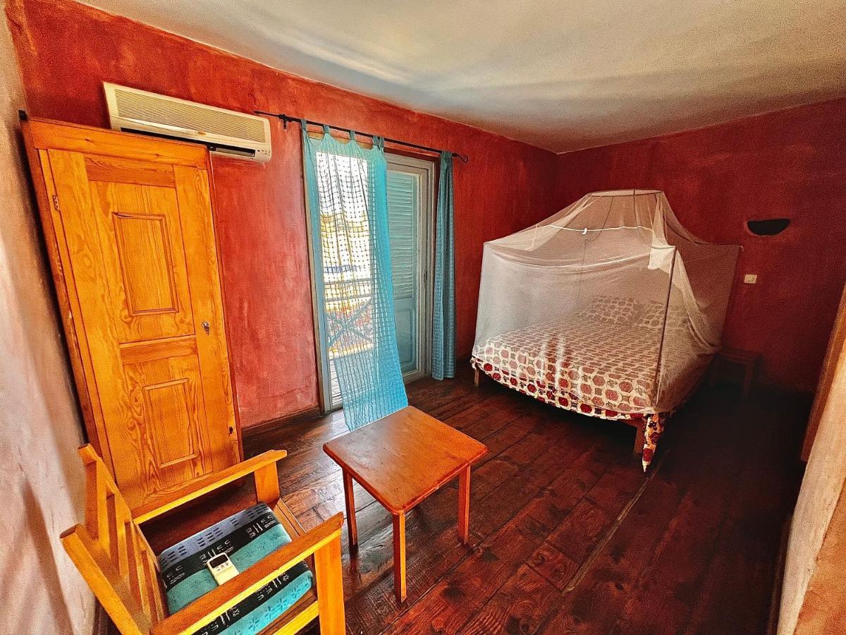Flyfishes Hotel Saint-Louis Dış mekan fotoğraf